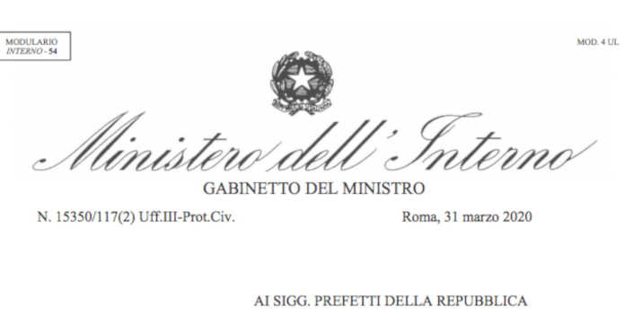 Coronavirus, nuova circolare: sì a passeggiata genitore – figli, disabili e anziani