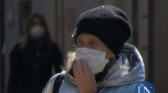 A Mandello obbligo di mascherina per entrare nei negozi aperti