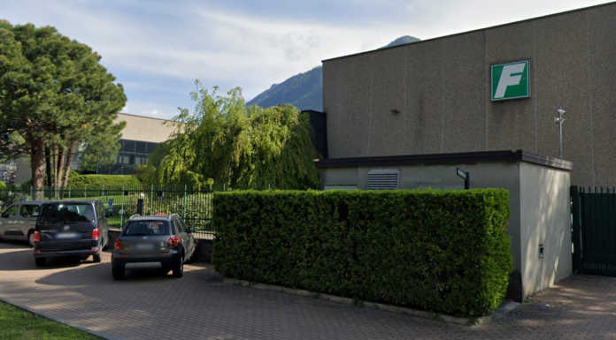 Calolzio, l’azienda Fontana resta aperta: i lavoratori scioperano