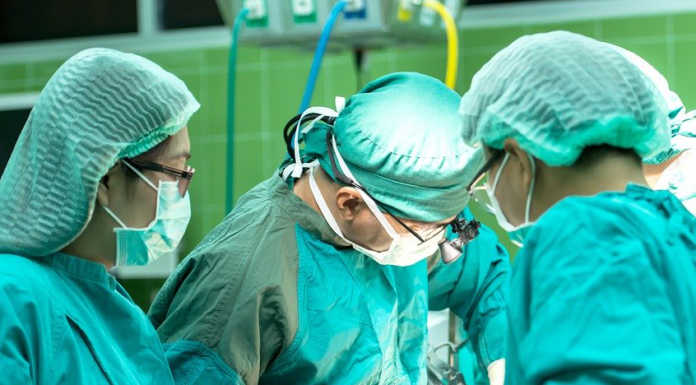 Ospedale. Le RSU: “Preoccupano i contagi tra il personale, servono più tutele” medici chirurghi