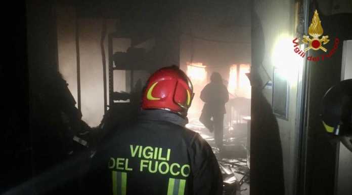 Incendio in Tribunale a Milano: in fiamme un archivio
