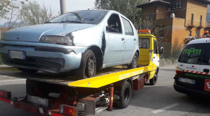 Auto fuori strada a Calco, 42enne trasportato all’ospedale