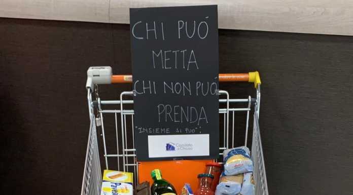 A Chiuso ”chi può metta, chi non può prenda” l’iniziativa del comitato alla Conad