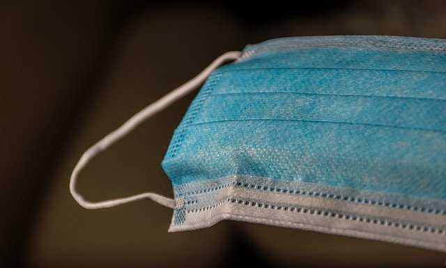 “Sport per la vita” regala 200 mascherine al Comune di Varenna