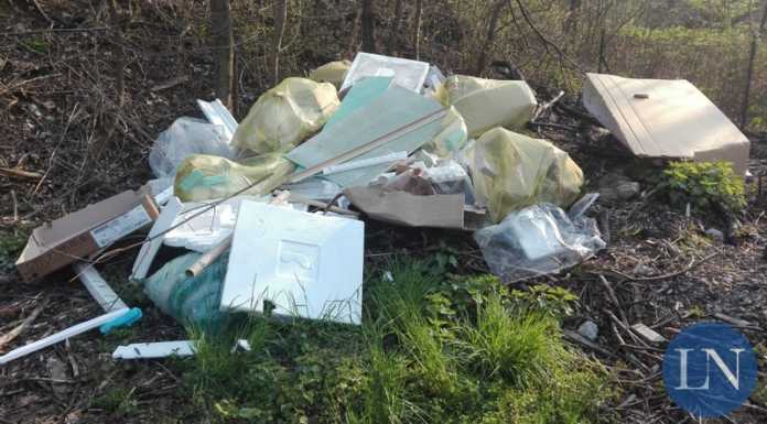 Mentre imperversa l’emergenza Covid, c’è chi ne approfitta per scaricare rifiuti