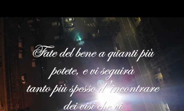 VIDEO – Dal Comune una luce di speranza e in ricordo delle vittime