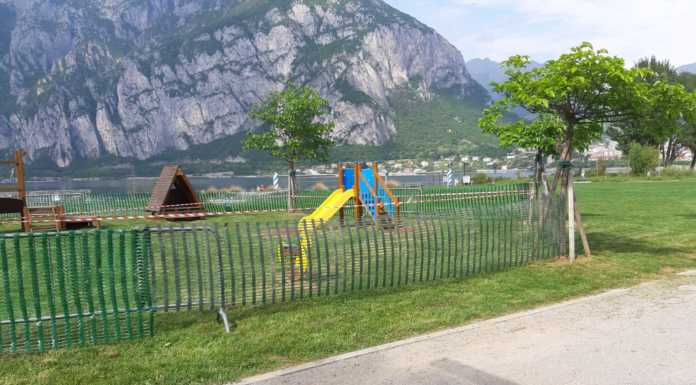 Valmadrera. Chiusi l’area giochi a Parè e i varchi d’accesso al mercato