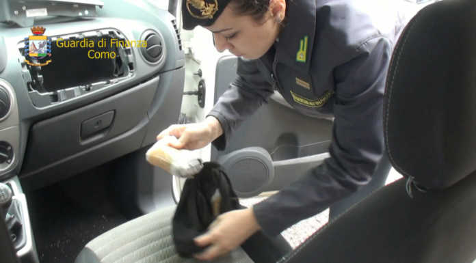 Como. Traffico di oro tra Italia e Svizzera, due arresti e 19 denunciati