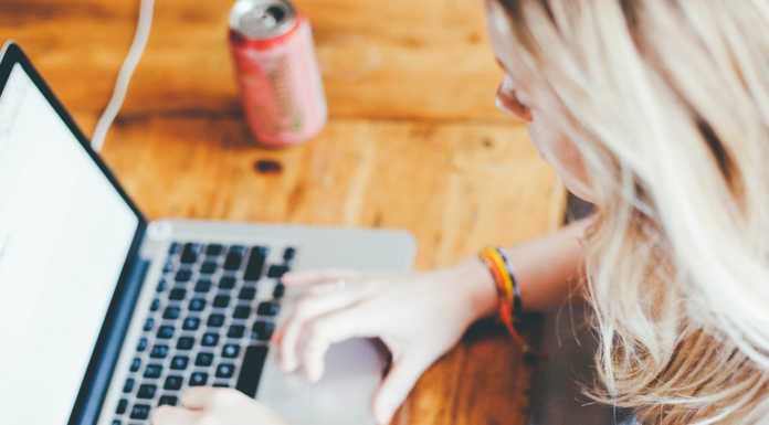 Era Digitale: lezione con Adoc Lecco per 3 classi del Bertacchi