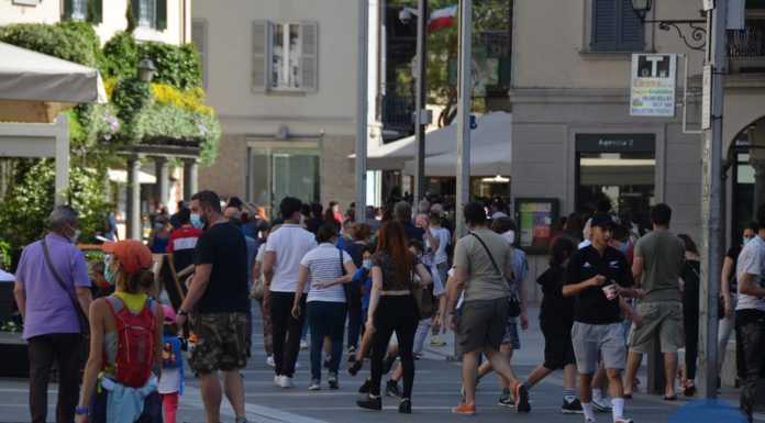 Lecco. Tavolini in centro, Confcommercio: “Margini per migliorare il nuovo regolamento”