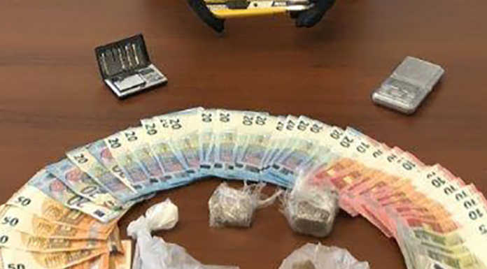 Cassago, giovane spacciatore arrestato in stazione dai carabinieri