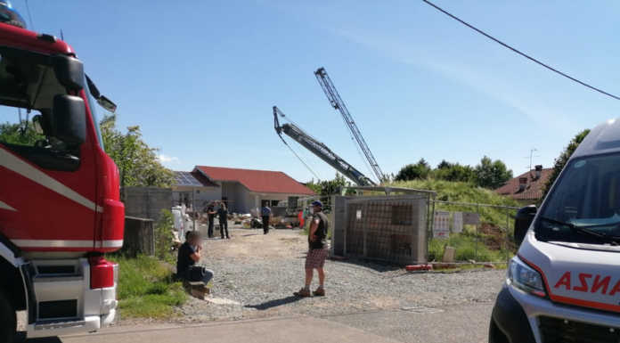 Missaglia, incidente con una gru in cantiere. Grave un lavoratore