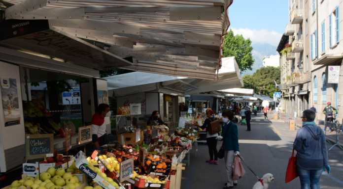 Lecco. Il mercato torna in centro per la Fase 2: buona la ‘prima’