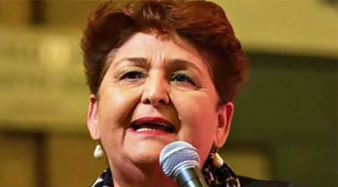 Dopo gli insulti, la ministra Bellanova chiede alla squadra di ‘graziare’ Castagna
