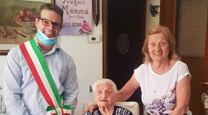Airuno. Il paese festeggia i 106 anni della signora Angela Rossi