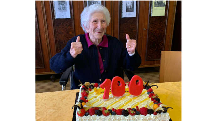 Airuno in festa per la sua centenaria Lina Rachele Formenti