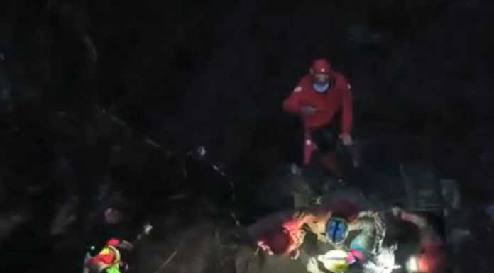 Pian del Tivano. Concluso il recupero dello speleologo infortunato