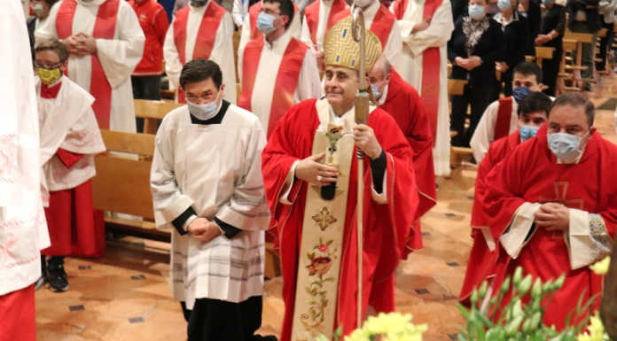 Valgreghentino: il vescovo Delpini alla messa per il 10° di ordinazione di don Paolo Ventura