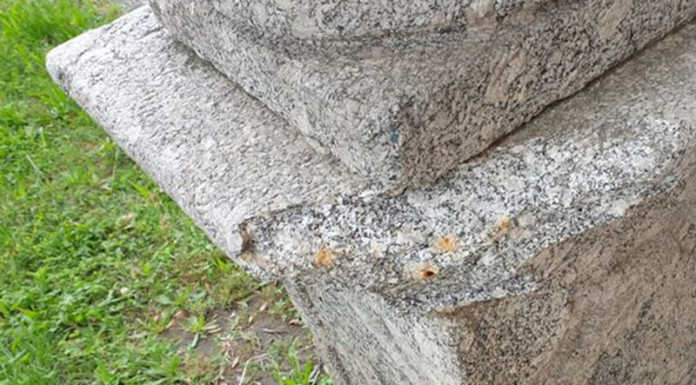 Vandali al santuario del Carmelo di Cesana Brianza, la parrocchia denuncia