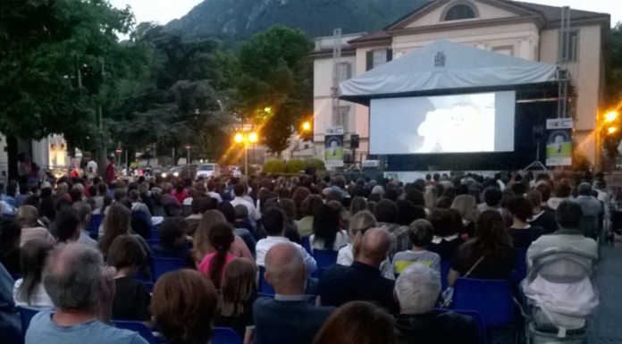 Torna il cinema, ma all’aperto. La ‘vera’ ripartenza sarà a settembre