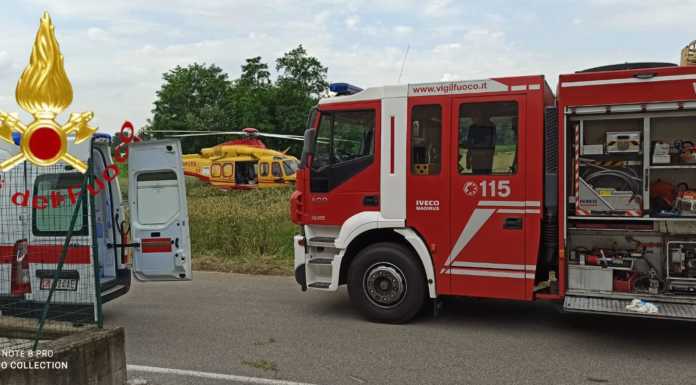Fino Mornasco, cade da 8 metri su un palo di ferro, morto 47enne