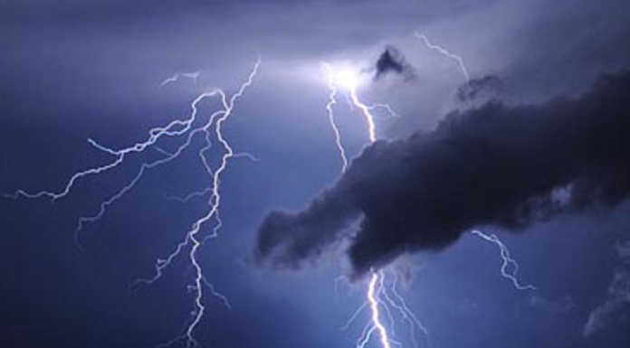 Forte temporale nella notte, una decina di interventi per i pompieri