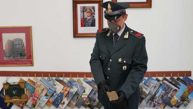 Fermato con un etto di hashish, giovane lecchese denunciato