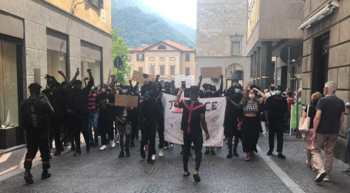‘Justice for George Floyd’, anche a Lecco manifestanti in corteo