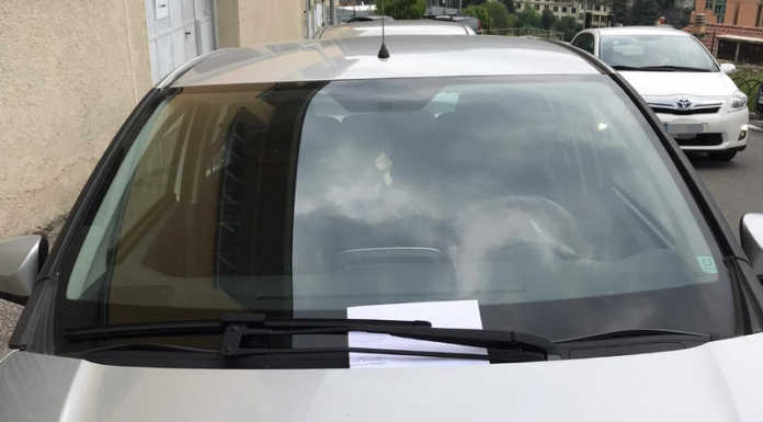 Via Quarto. Nuova segnaletica e meno parcheggi. Fioccano le multe: “Siamo esasperati”