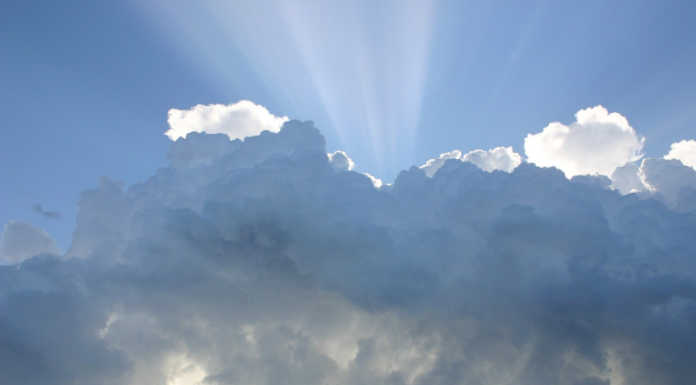 Meteo. Inizio settimana con il sole ma nel weekend arriva il brutto sole e nuvole previsioni meteo