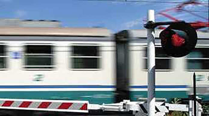 Guasto ai passaggio a livello, mattinata di ritardi per il Besanino