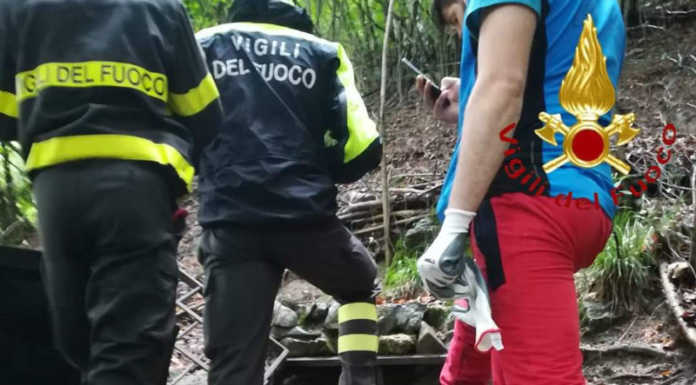 Pian del Tivano, due speleologi bloccati in grotta, in corso il recupero