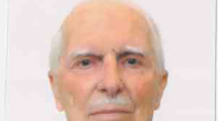 Valmadrera piange il dott. Giorgio Bignami, farmacista e alpino