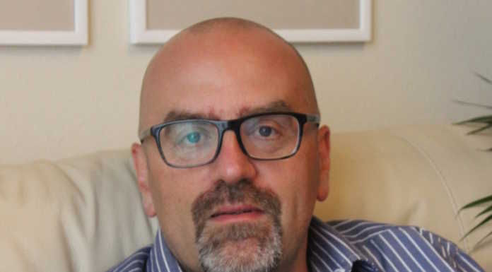 Genitori che uccidono i figli: perché? Ne parliamo con lo psicoterapeuta Enrico Bassani