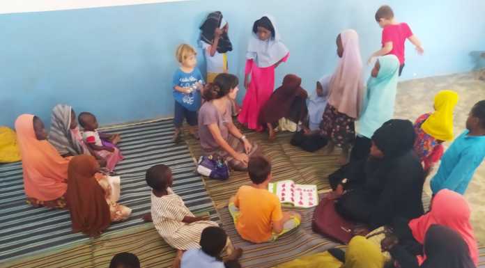 Zanzibar. La Carovana del Sorriso in aiuto dei bimbi sordomuti di Kendwa