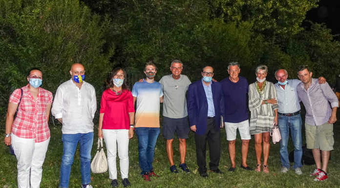 Valmadrera. Serata di festa al parco di via Casnedi con i Legnanesi