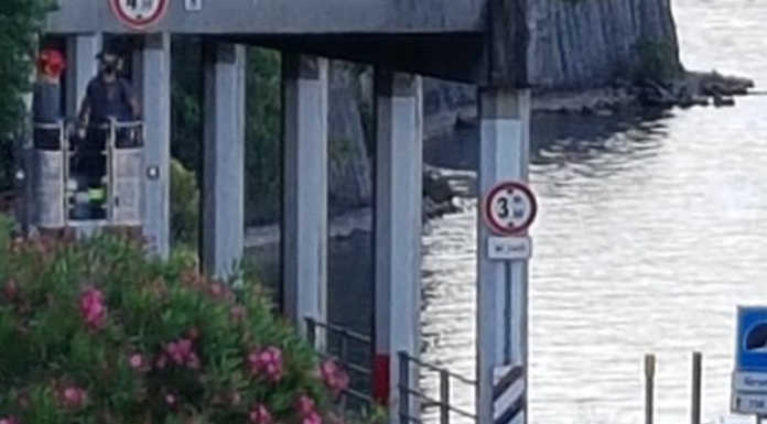 Lierna, cadono calcinacci, controlli alla galleria Grumo