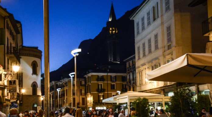 Covid. Stop discoteche e obbligo di mascherina, la sera, nei luoghi affollati