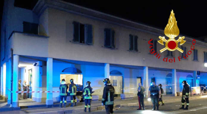 Olgiate Comasco, esplode un bancomat nella notte, indagano i Carabinieri