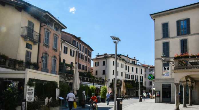 Lecco. Tavolini in piazza, torna la Tosap. Dibattito sulle nuove regole