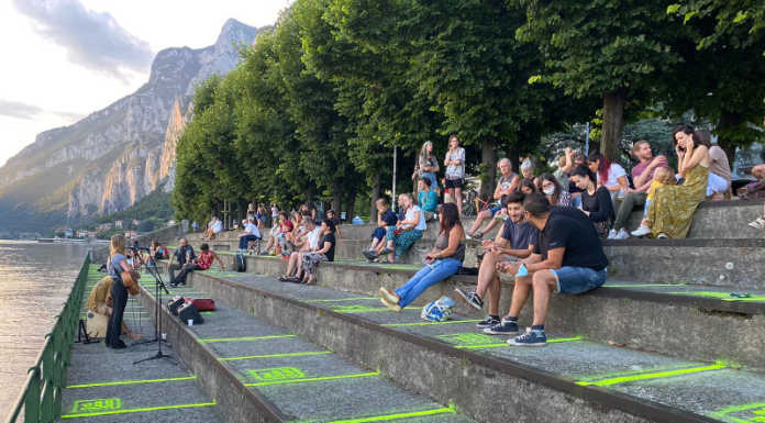 ‘Senti come suona’ parte dal lungolago di Lecco: “Uno spazio per l’arte di strada”
