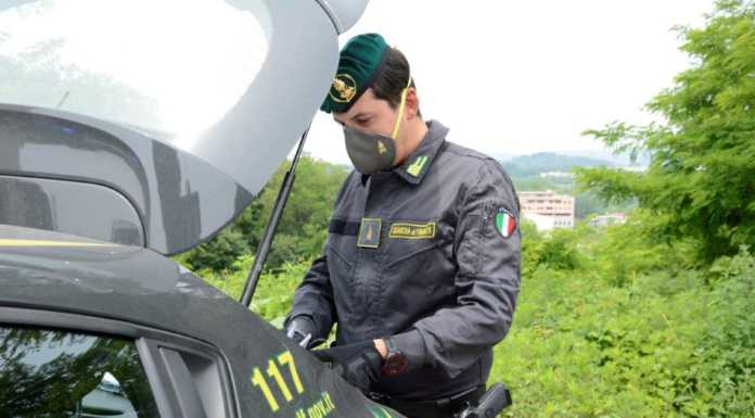 Viaggi truffa: arrestate due persone. Indagini su un’agenzia di Cernusco