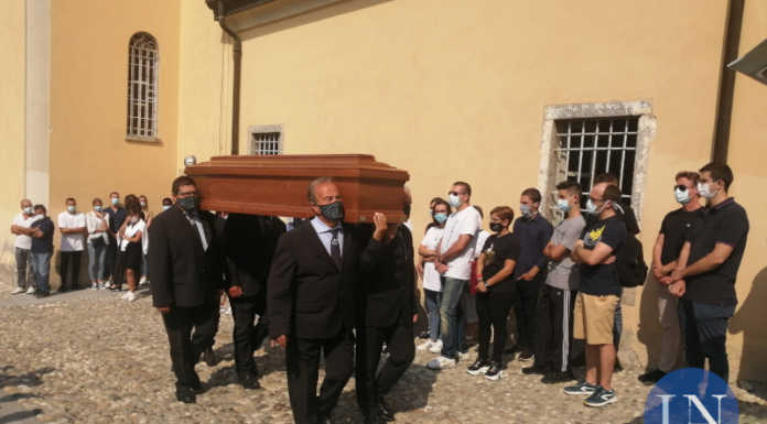 Airuno: le note di Ed Sheeran per il commosso addio ad Amanda Memeo, morta a 23 anni