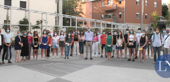 Merate, consegnate le borse di studio a 41 studenti meritevoli