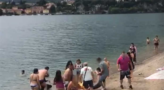 Lecco, malore in acqua. Giovane soccorso sul lungolago