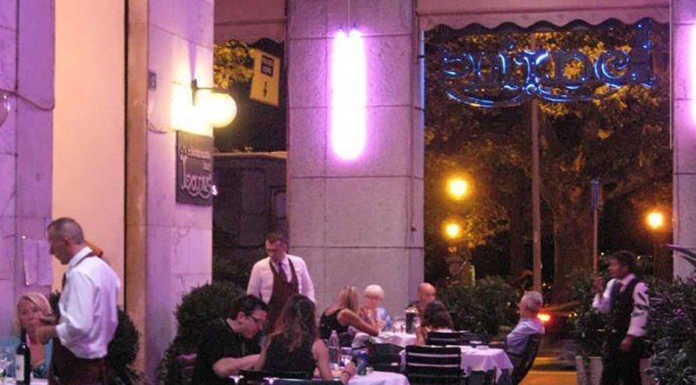 Lecco. Chiude lo storico ristorante Larius. Sui social l’addio ai lecchesi