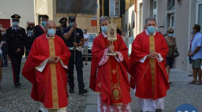 Mandello celebra San Lorenzo, Messa solenne e benedizione del lago
