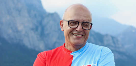 Matteo Ripamonti con la maglia di Fattore Lecco durante la campagna elettorale 2020