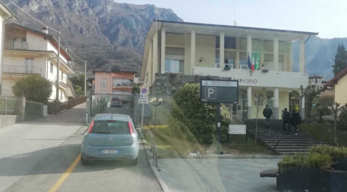 Auto elettrica alla Polizia Locale, Vivere Lierna: “Le priorità dovrebbero essere altre”