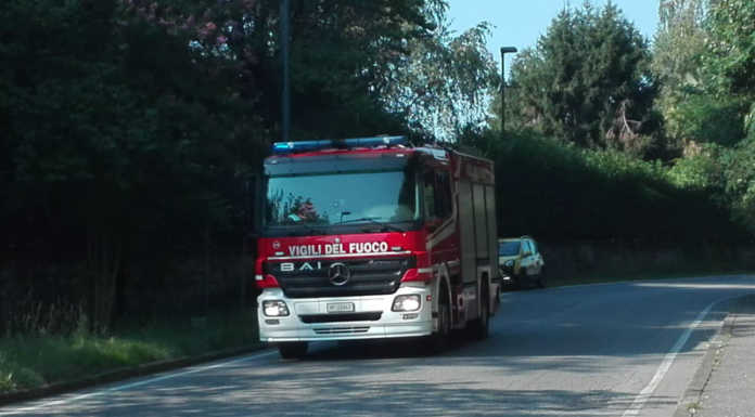 Oggiono, auto fuori strada in via per Galbiate, soccorsa una 44enne